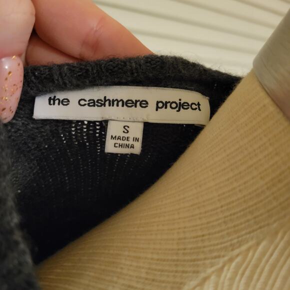 The Cashmere Project Stars Print Crew Pullover Sweater Charcoal Womens Size S - Picture 5 of 8